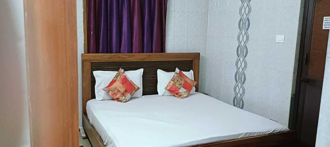 Hotel O Sms Grand Inn Chennai Exterior foto